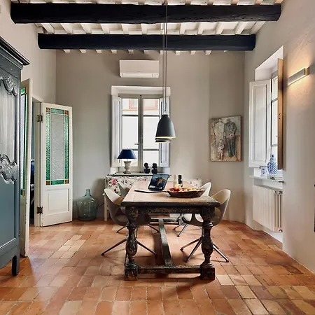Palazzo Minzoni Homestay Sant'Ippolito