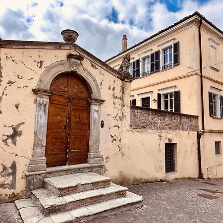 Quarto em Acomodações Particulares Palazzo Minzoni SantʼIppolito