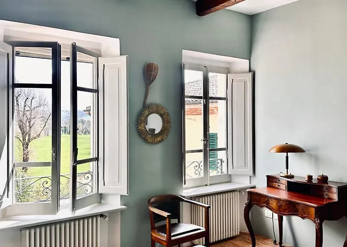 Palazzo Minzoni * SantʼIppolito