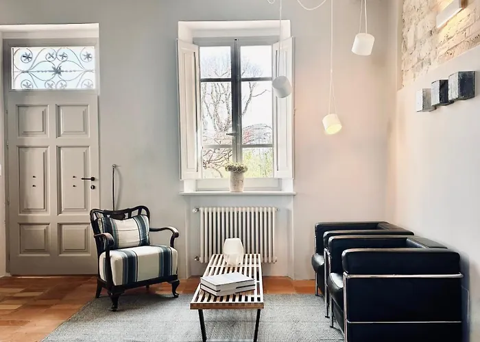 Palazzo Minzoni Rum i privatbostad