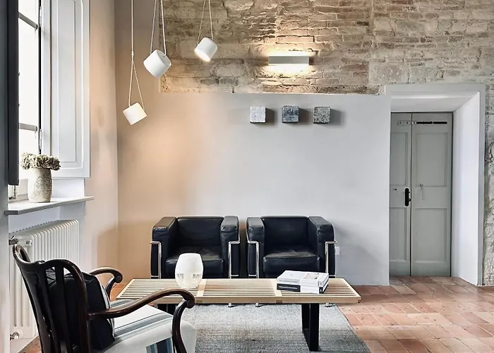 Palazzo Minzoni Rum i privatbostad *