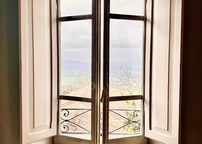 Palazzo Minzoni * SantʼIppolito