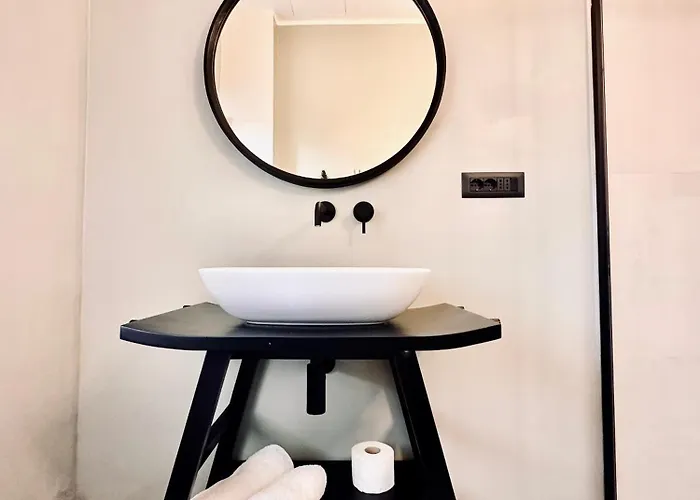 Palazzo Minzoni * SantʼIppolito