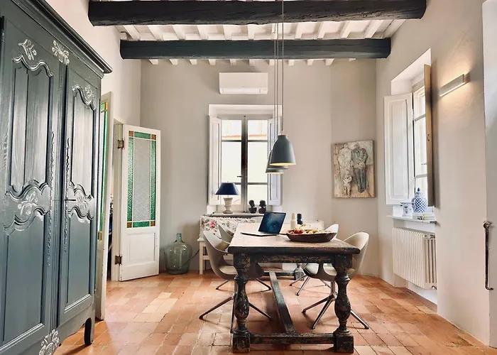 Palazzo Minzoni Rum i privatbostad SantʼIppolito